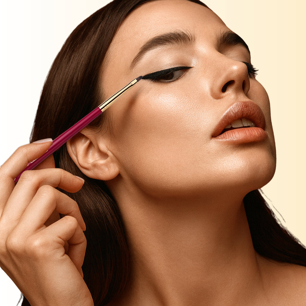 Cọ Trang Điểm Kẻ Liner/Vẽ Viền Môi CHICHODO Precision Liner C120 – Lông Mềm, Đầu Nhọn Chuẩn Nét